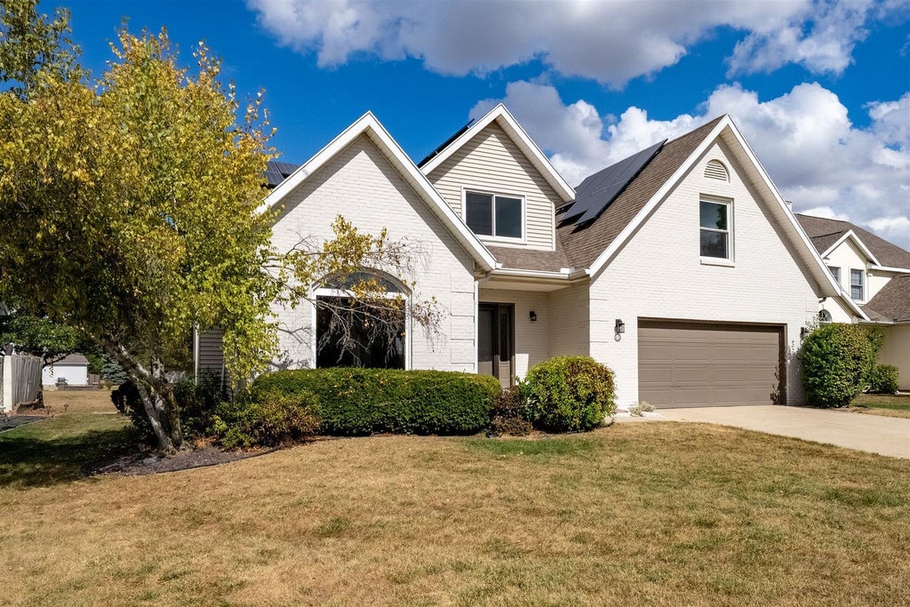 10 Prenzler Drive, Bloomington