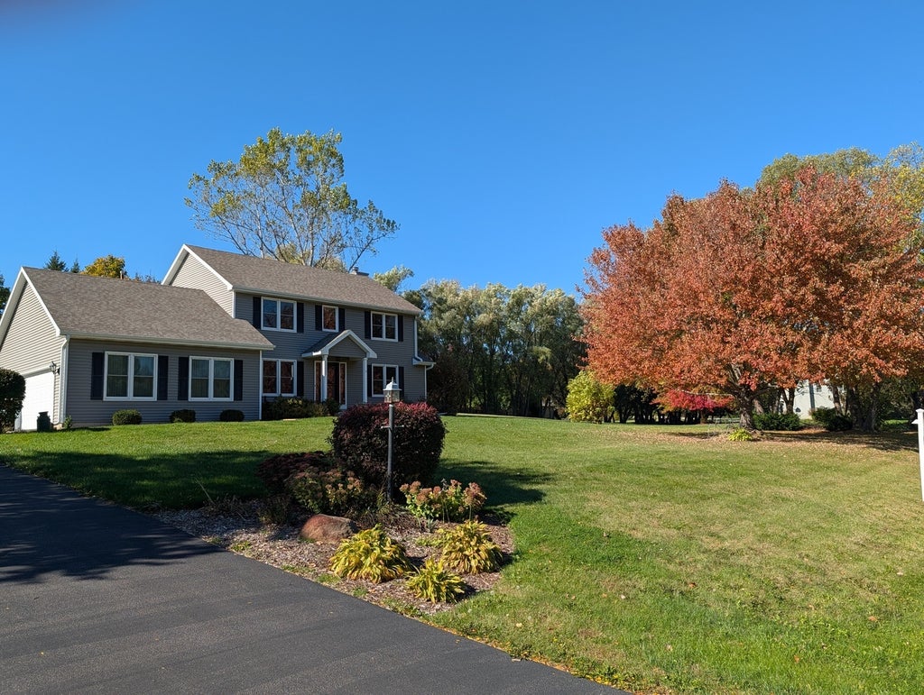 11111 Huron Drive, Spring Grove