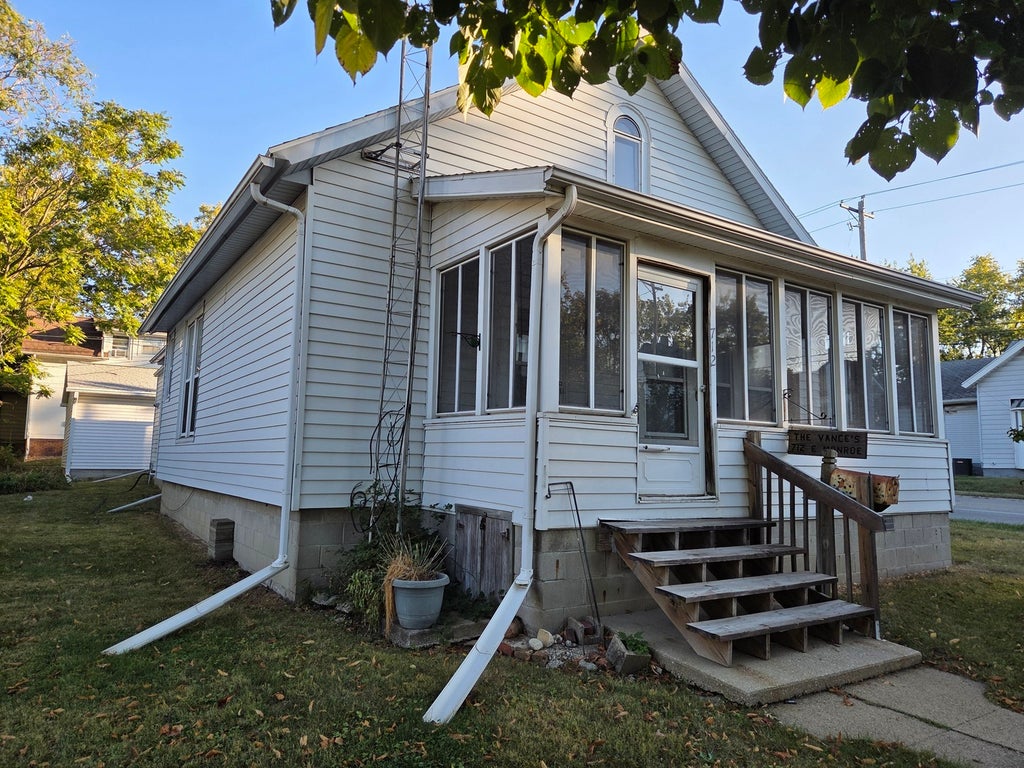 712 East Monroe Street, Bloomington