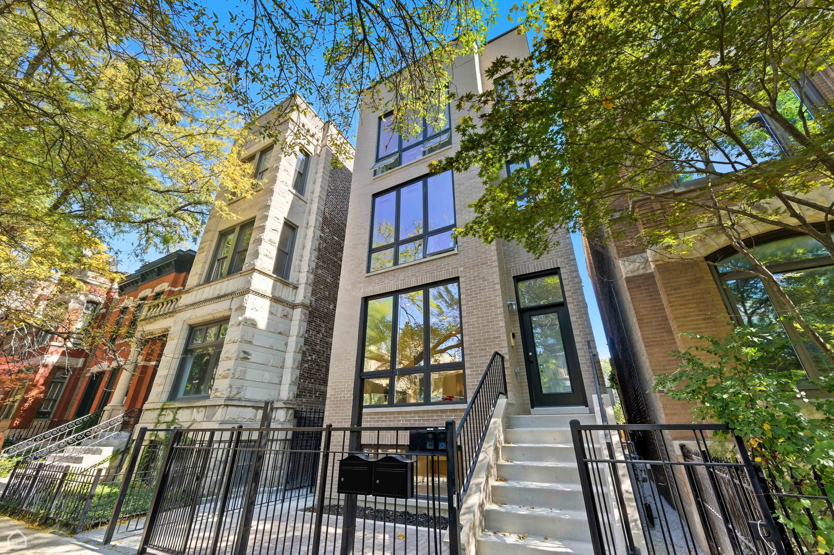 Photo of Listing #12492846