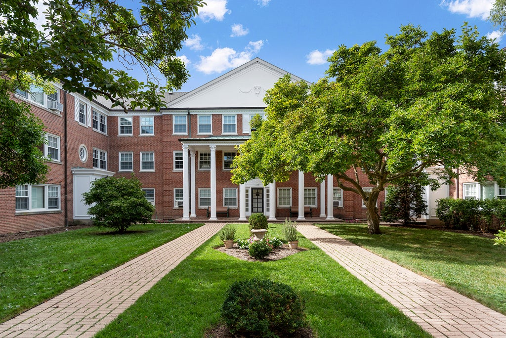 1408 Hinman Avenue 2, Evanston, 60201