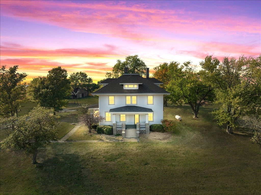 29758 North 2850 East Road, Chenoa