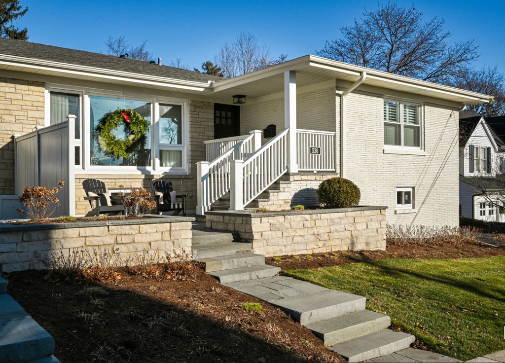 530 Anthony Street 530, Glen Ellyn