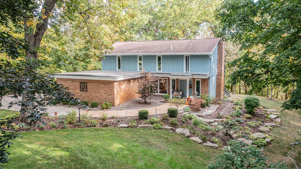 2555 Ridgefield Road, Princeton