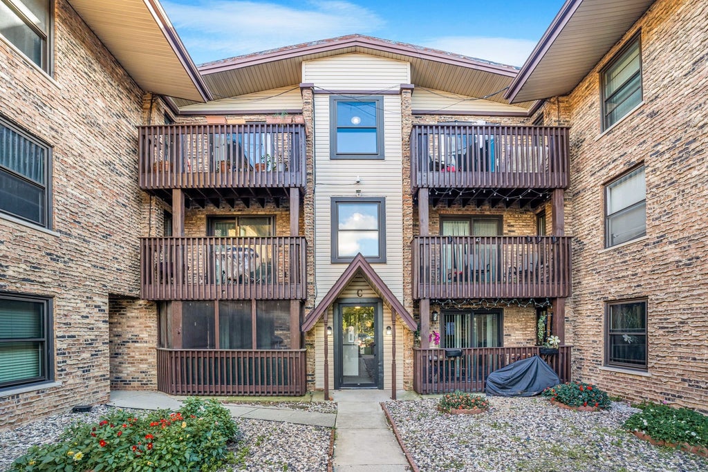 4553 West 56th Street 204, Chicago