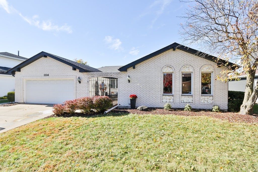 1114 Beach Comber Drive, Schaumburg
