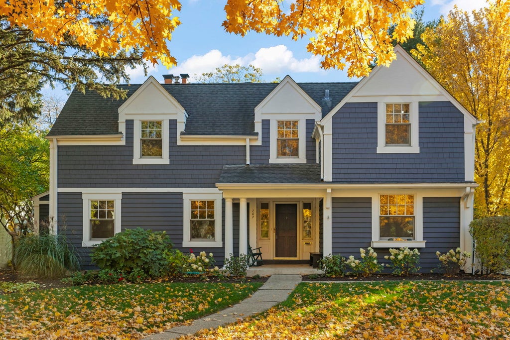 707 Revere Road, Glen Ellyn