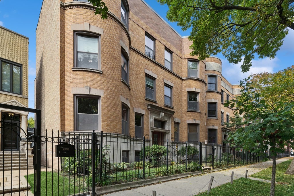 4336 North Kenmore Avenue 1s, Chicago, 60613