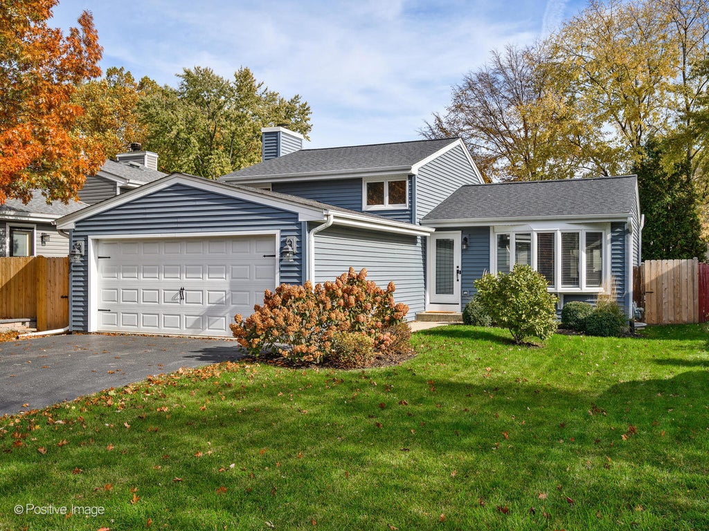 0s015 Cottonwood Drive, Wheaton