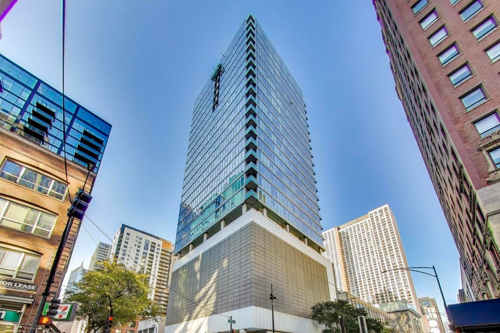 550 North Saint Clair Street 1303, Chicago, 60611