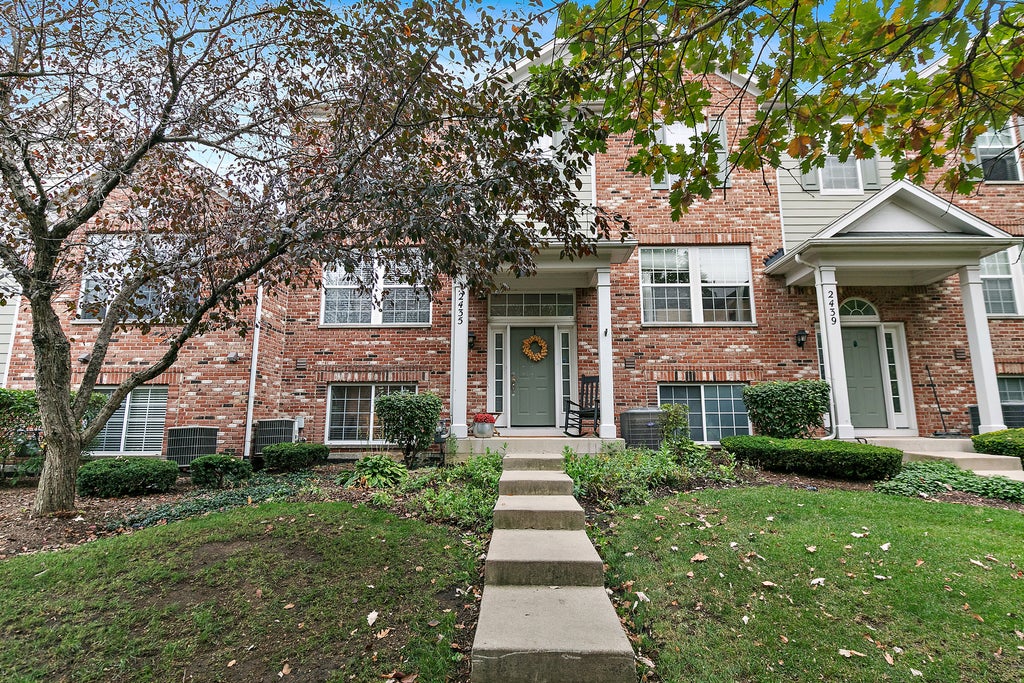 2435 Emily Lane, Elgin