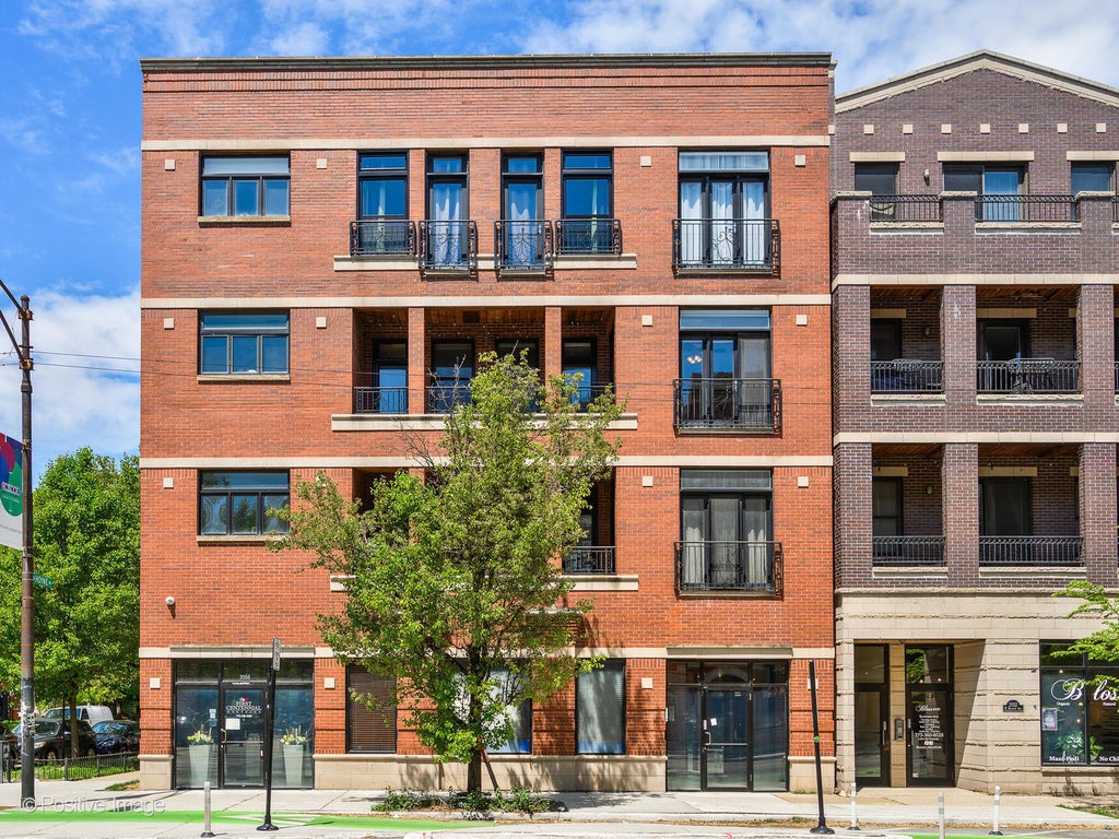 3205 North Hoyne Avenue 2a, Chicago