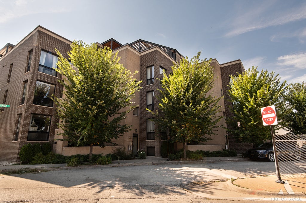 1203 West Superior Street 3c, Chicago, 60642