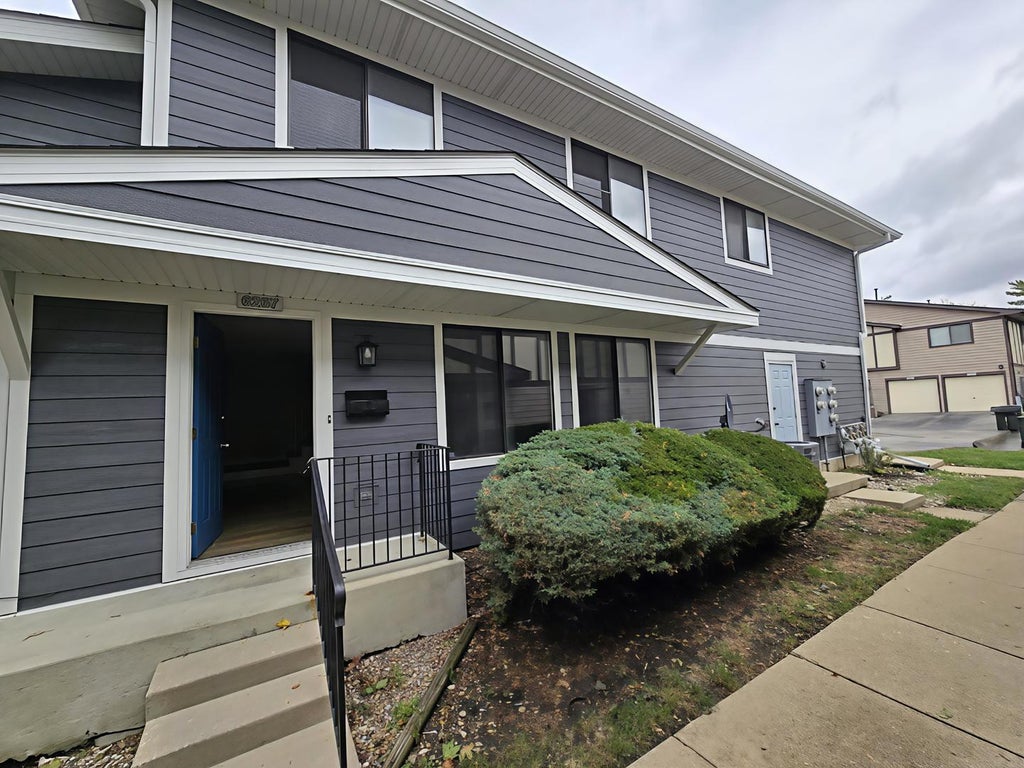 6267 Gold Circle 6267, Hanover Park