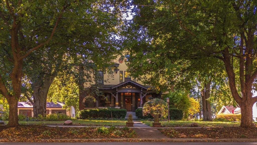 1111 East Grove Street E, Bloomington