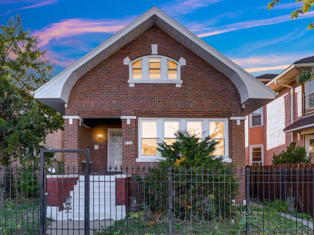 1138 North Central Avenue, Chicago