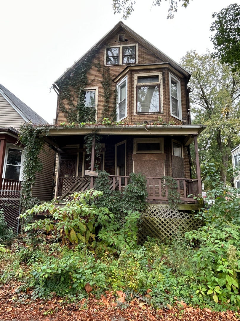 7941 South Burnham Avenue, Chicago