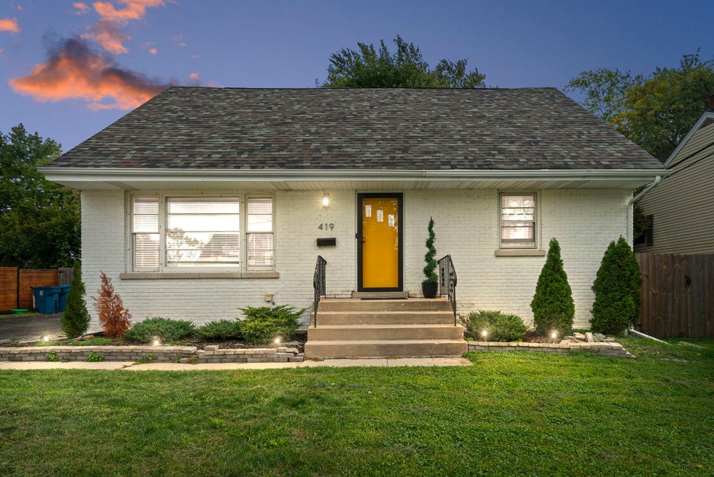 419 Longwood Drive, Chicago Heights