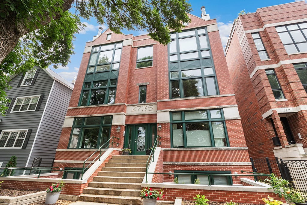 2735 North Kenmore Avenue 2s, Chicago