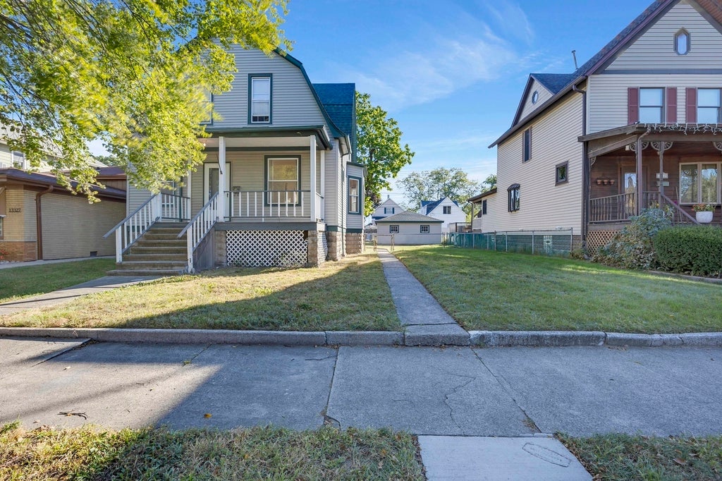 13331 South Commercial Avenue, Chicago