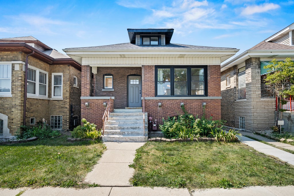 2922 North Kilpatrick Avenue, Chicago