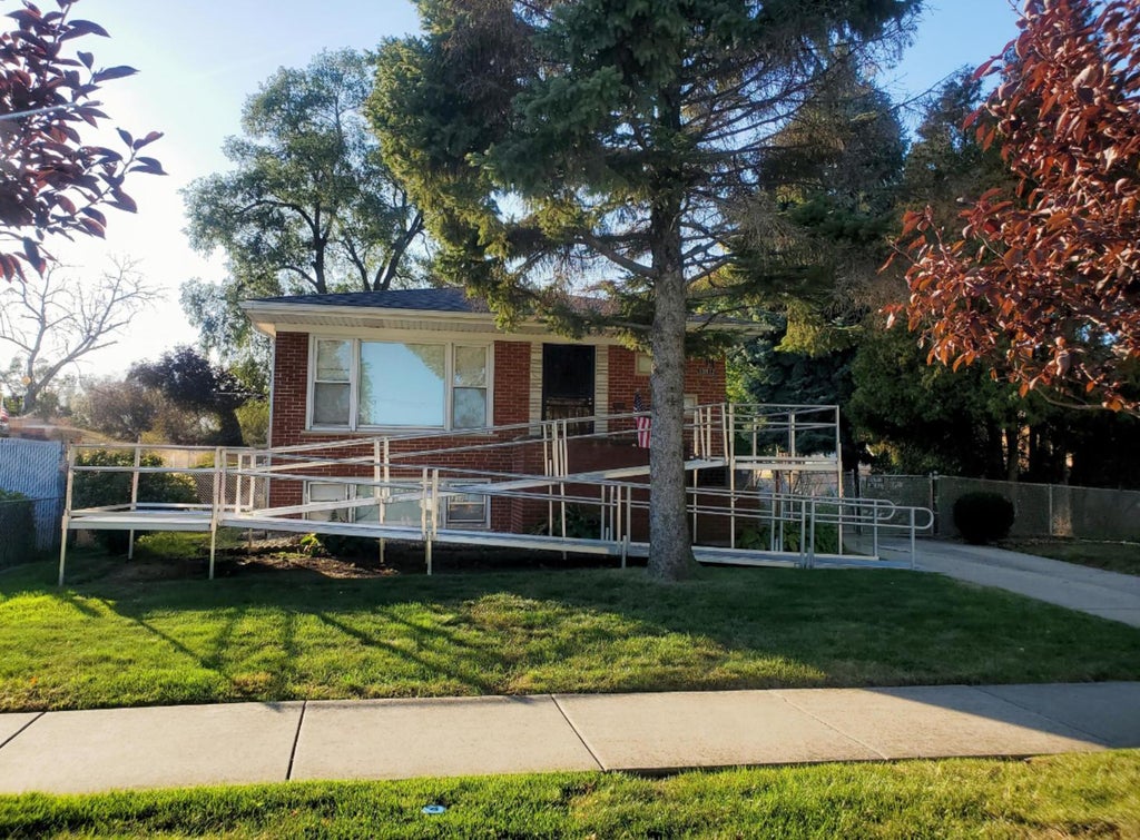 10912 Princess Avenue, Chicago Ridge