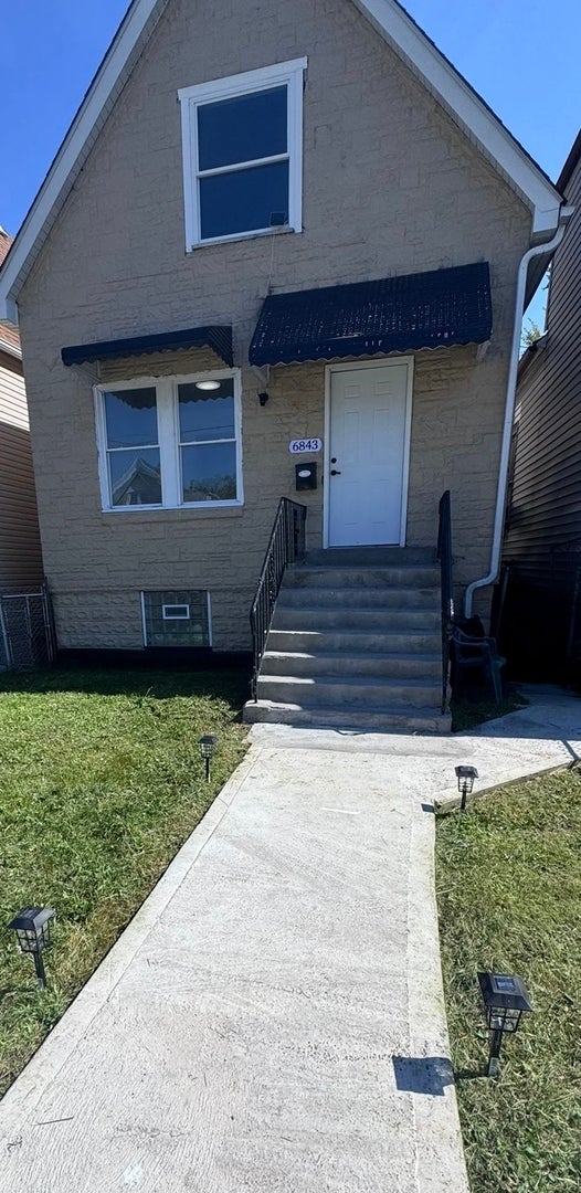 6843 South Carpenter Street, Chicago