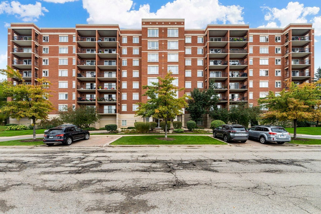 5555 North Cumberland Avenue 509, Chicago, 60656