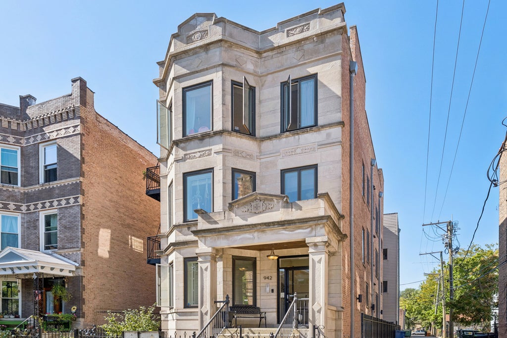 942 North Fairfield Avenue 2w, Chicago, 60622