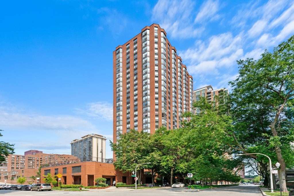 899 South Plymouth Court 1607, Chicago
