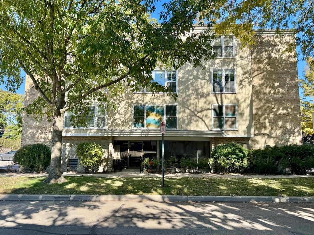 601 Ridge Road 303, Wilmette, 60091