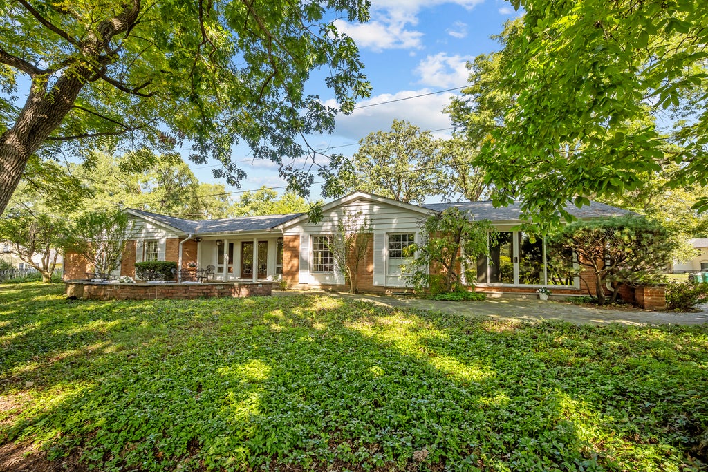 236 Bristol Street, Northfield