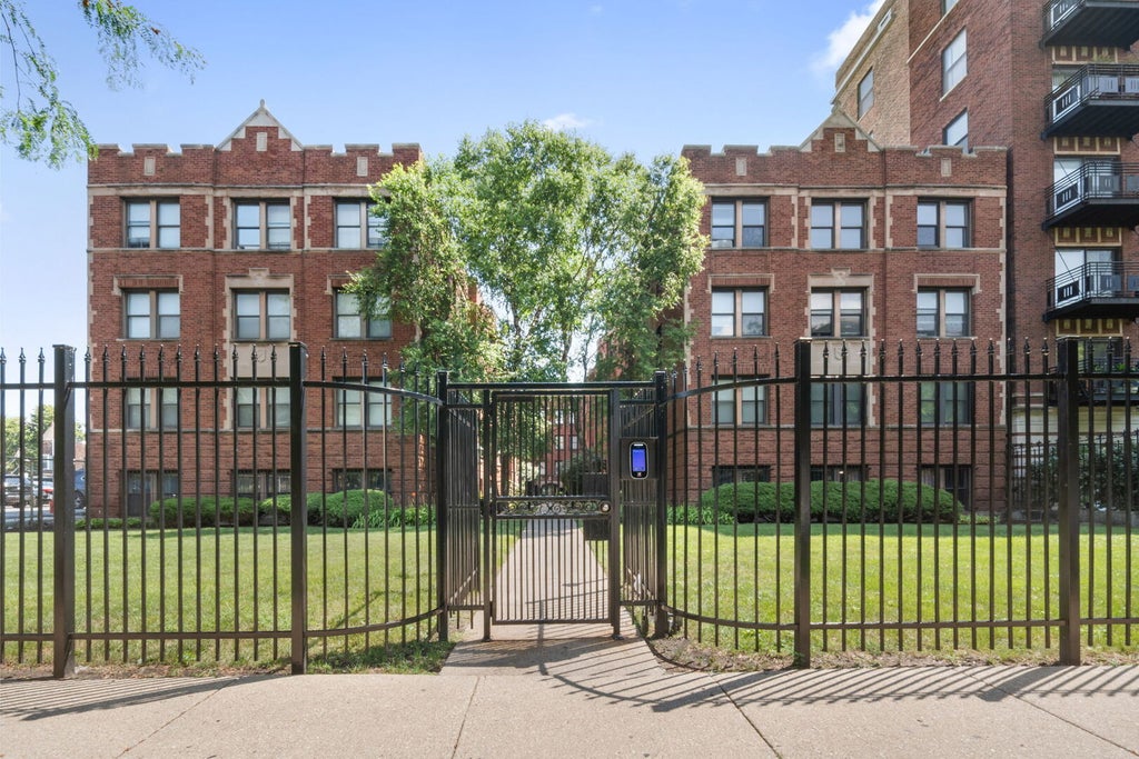4523.5 South Drexel Boulevard 2w, Chicago
