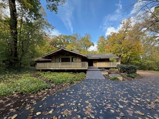 43w310 Hawkeye Drive, Elburn