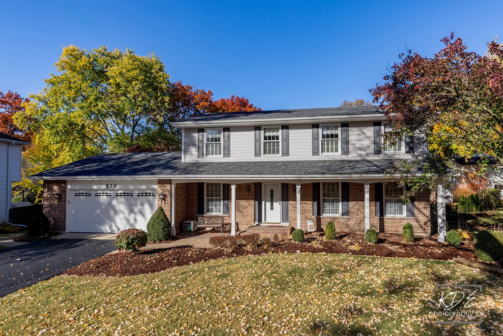 923 Tim Tam Circle, Naperville