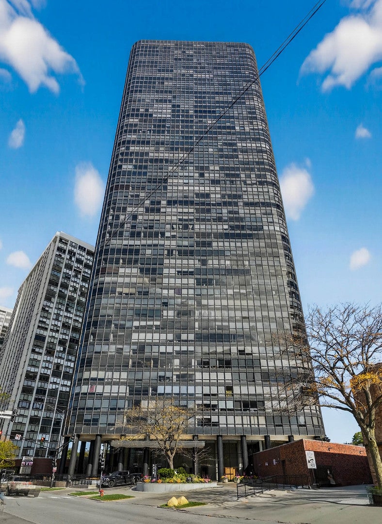 5415 North Sheridan Road 3403, Chicago