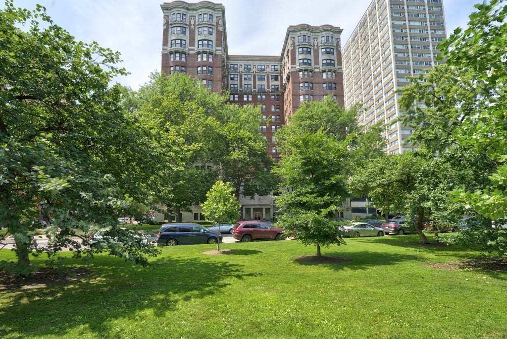 5000 North Marine Drive 7d, Chicago