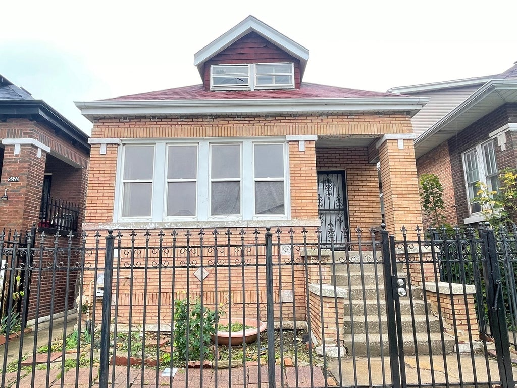 5626 South Maplewood Avenue, Chicago