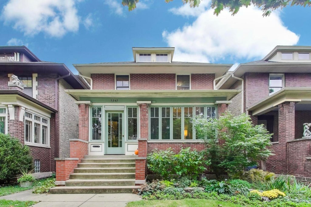5247 North Wayne Avenue, Chicago