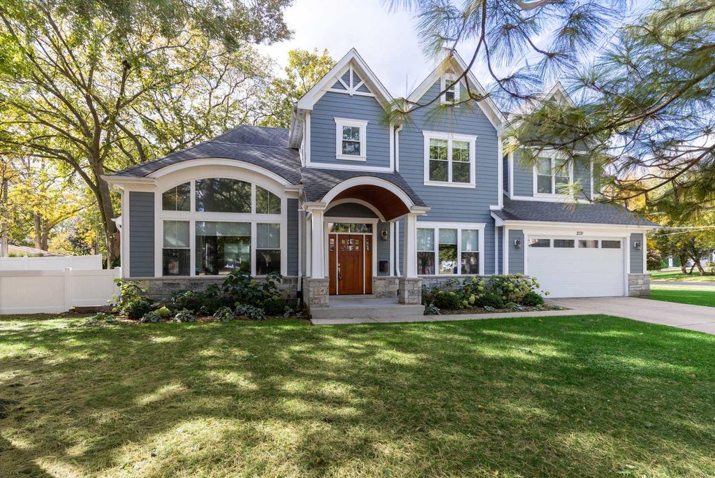 2131 Parkview Court, Wilmette, 60091