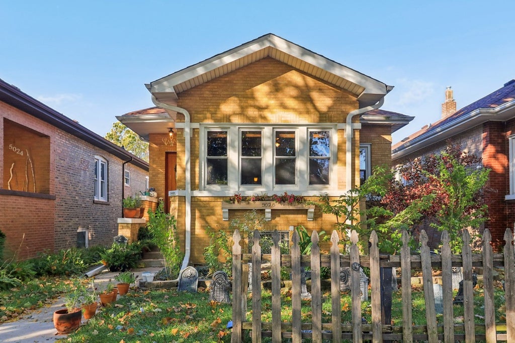 5026 North Hamlin Avenue, Chicago, 60625