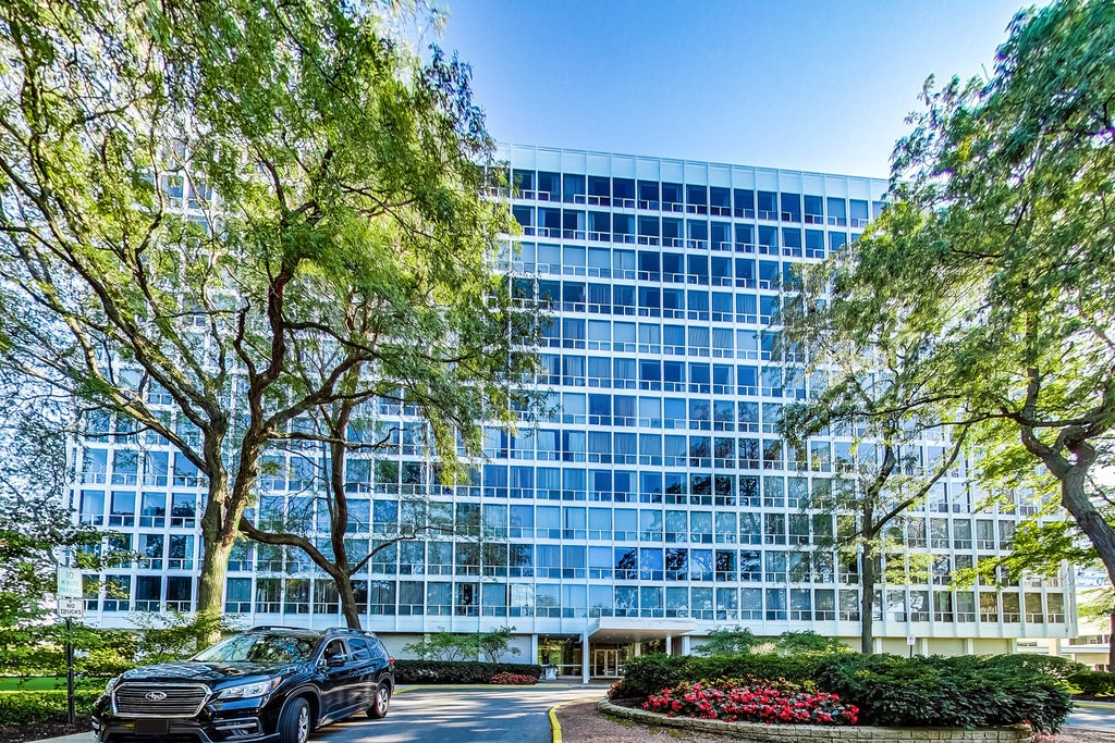 601 East 32nd Street 211, Chicago