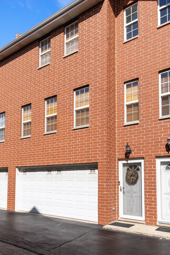 3785 West Columbus Avenue 4, Chicago, 60652