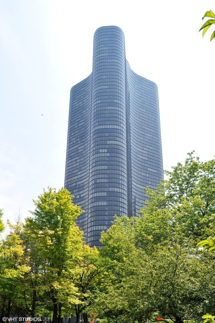 505 North Lake Shore Drive 2206-2207, Chicago, 60611
