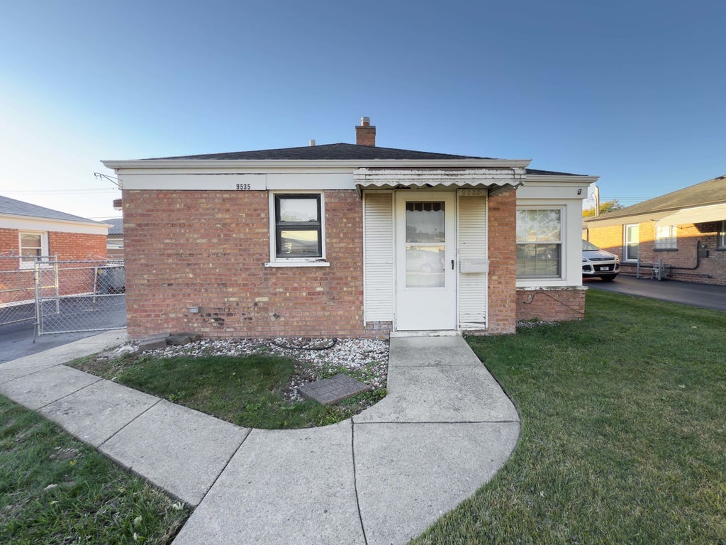 9535 Nerbonne Avenue, Franklin Park