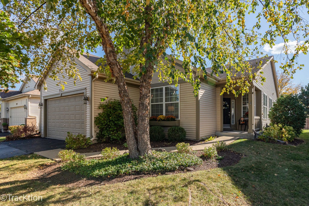 21123 Sterling Lake Court, Crest Hill