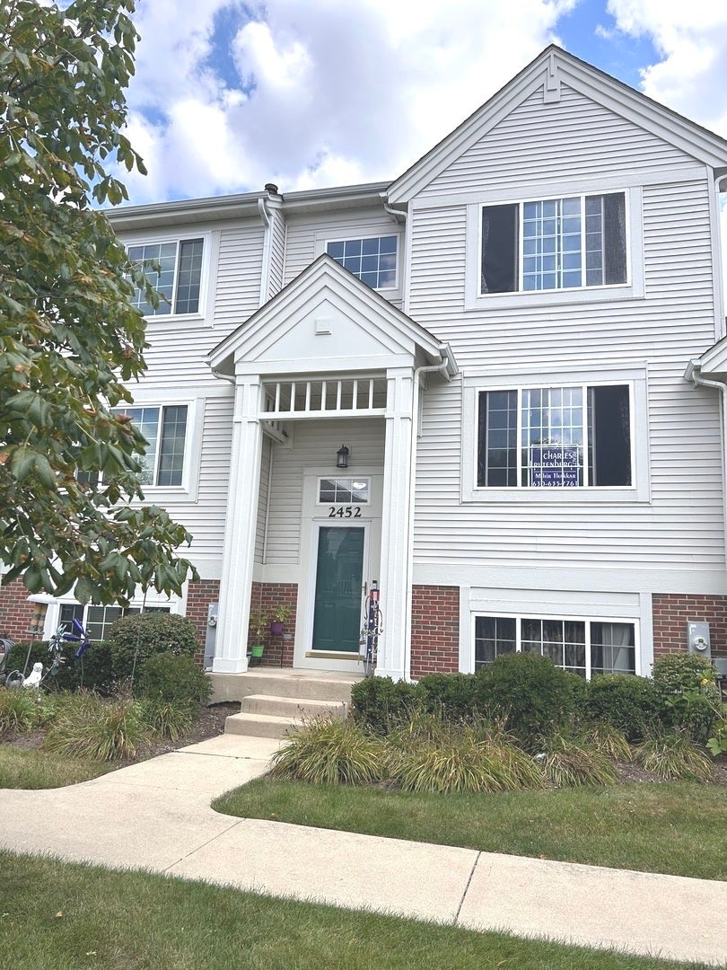 2452 Daybreak Court 2452, Elgin