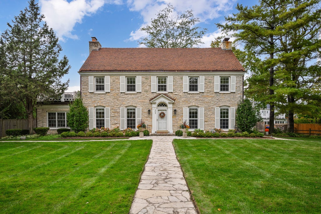 205 Scott Avenue, Winnetka, 60093