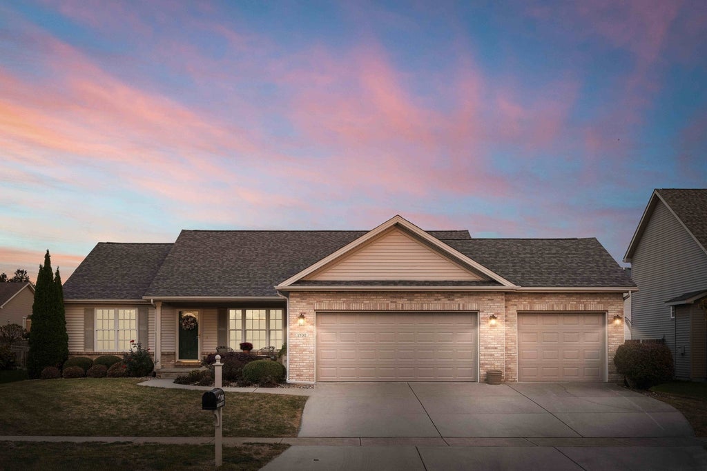 1702 Whitmer Court, Bloomington