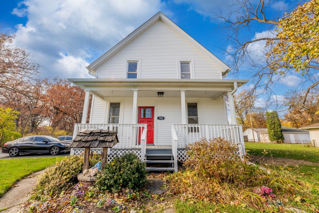 702 East Side Drive, Geneva